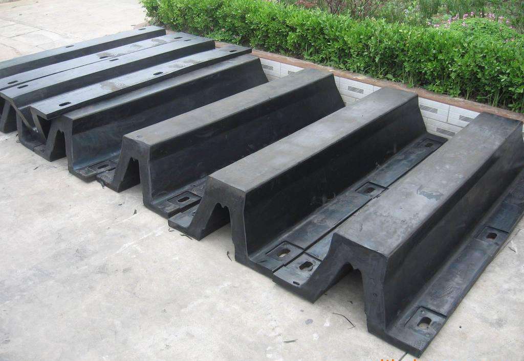 ＳＡ型橡膠護(hù)舷